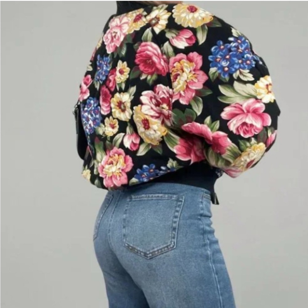 Vintage Liz Claiborne Floral Puffy Bomber Jacket Floral Women's Bomber Jacket - Picture 3 of 16